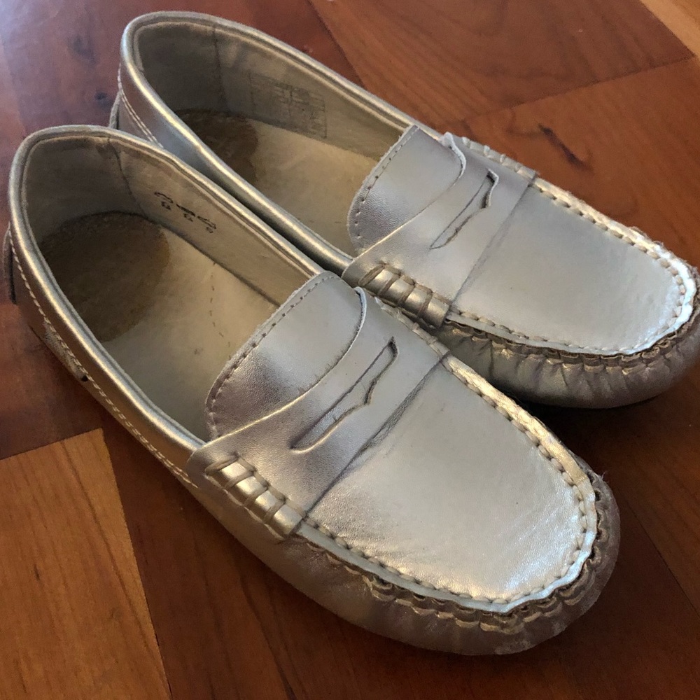 Size 28/US 10.5 umi silver loafers